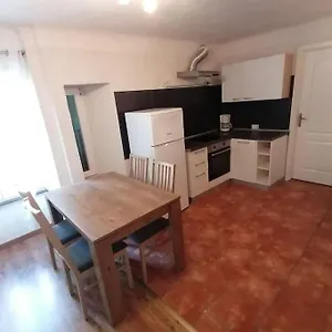 https://apartment-in-lovran.in-istria.net