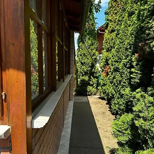 https://kisvirag-apartman.hotels-hajduszoboszlo-hungary.com